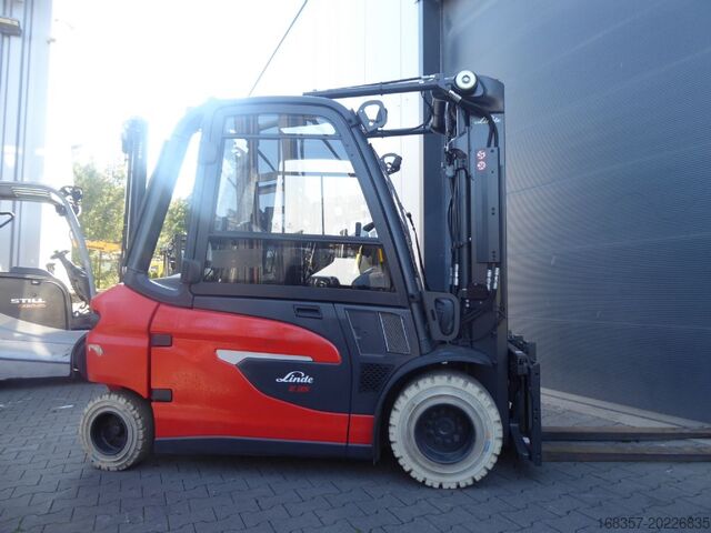 Stivuitor frontal Linde E35L-01