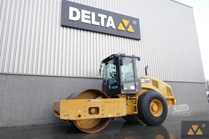 Valjar z enim bobnom Caterpillar CS64B