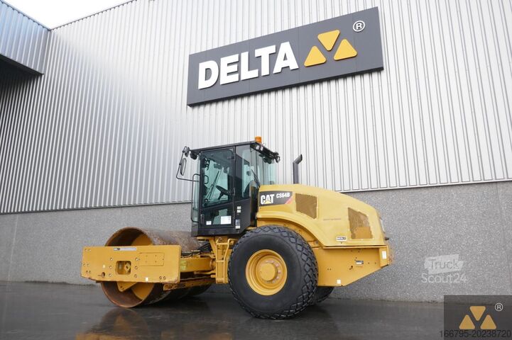 Valjar z enim bobnom Caterpillar CS64B