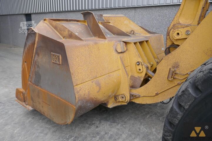 Carregadora de rodas Caterpillar 980M