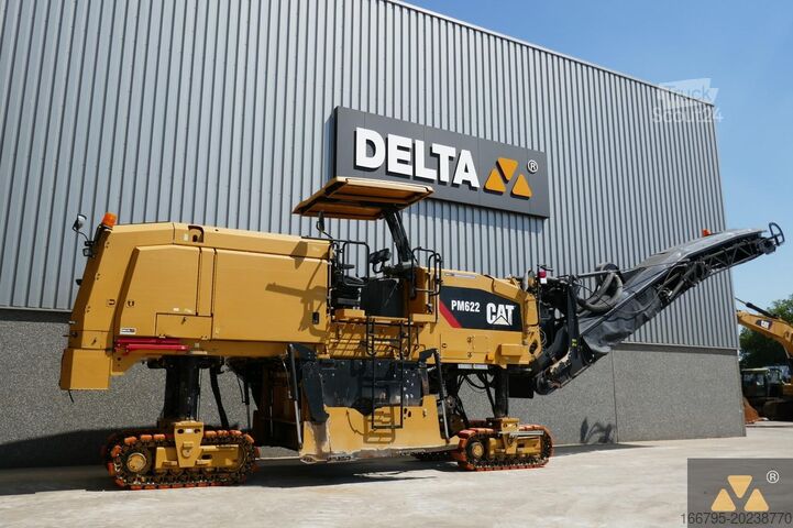 Młynek do asfaltu Caterpillar PM622