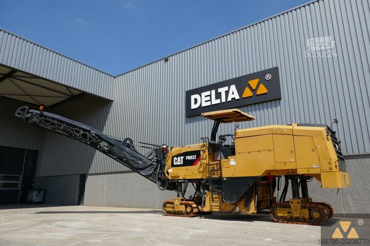 Młynek do asfaltu Caterpillar PM622