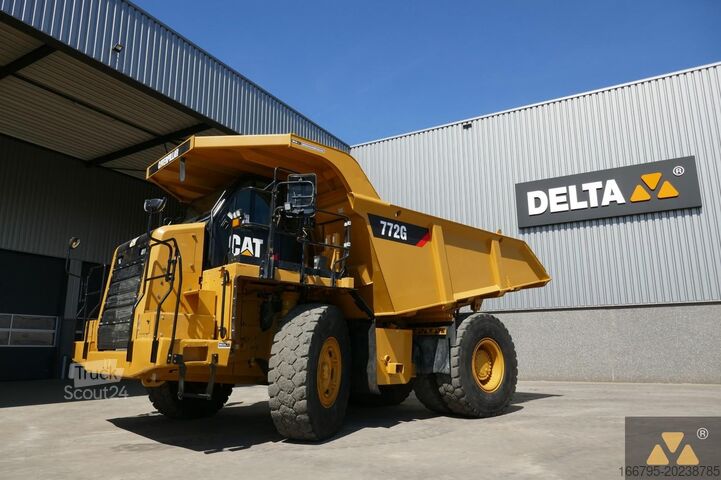 Samovozilo Caterpillar 772G