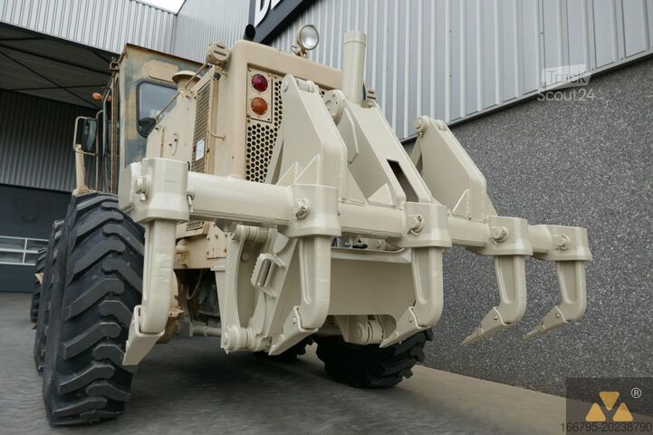 Niveladora Caterpillar 130G Ex-army
