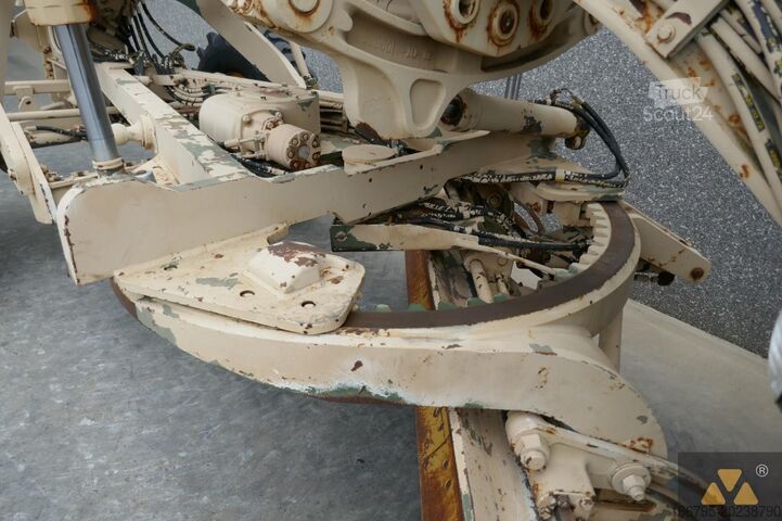 Niveladora Caterpillar 130G Ex-army