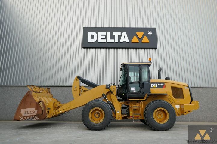 Riteņu iekrāvēji Caterpillar 930M