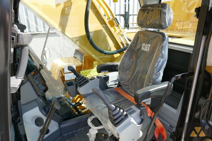 Excavator pe șenile Caterpillar 352