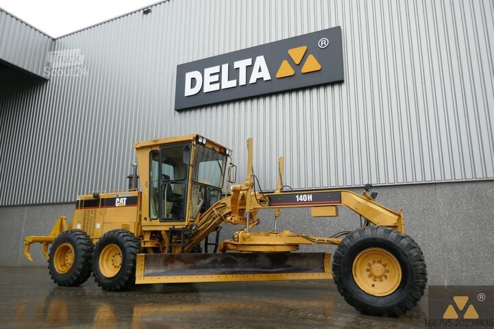 Greideris Caterpillar 140H Ex-army