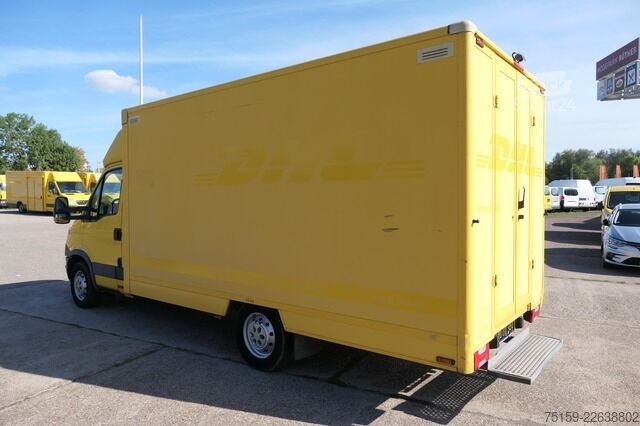 Furgão fechado iveco Daily 35 S11 C30C AUTOMATIK KAMERA Regale LUFT DURCHGANG EURO-5 CoC
