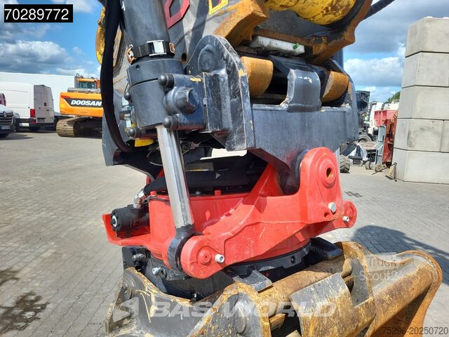 Excavator pe șenile Komatsu PC290 LC-11E0 ROTOTILT - 2 BUCKETS