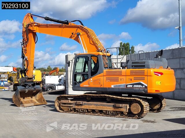 Excavator pe șenile Doosan DX300 LC-5 NARROW