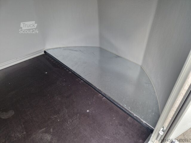 Remorque pour moto Cheval Liberte Debon Poly Cargo 1300 grün Seitentür Ram