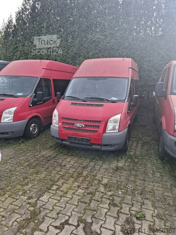 Fourgon tôlé Ford Transit 