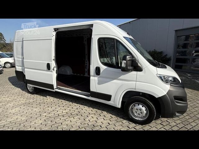 Fourgon surélevé Opel Movano
