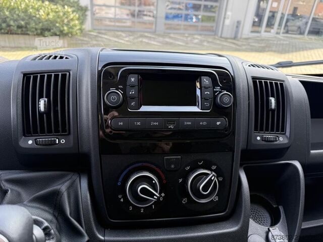 Fourgon surélevé Opel Movano