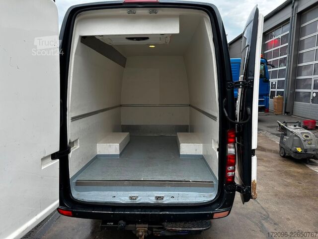 Фургон-рефрижератор MERCEDES-BENZ Sprinter 519cdi Carrier 2-Zonen Kühlung, Klima