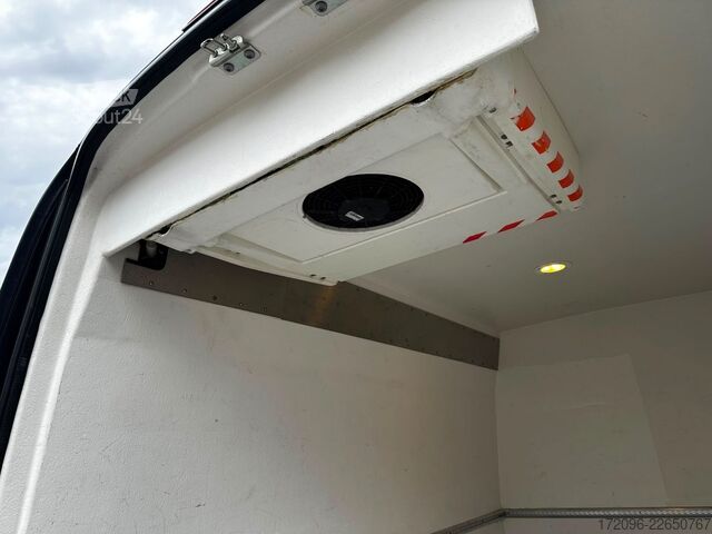 Фургон-рефрижератор MERCEDES-BENZ Sprinter 519cdi Carrier 2-Zonen Kühlung, Klima