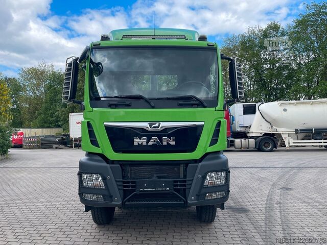 Контейнеровоз з гачком (рол-офф) MAN TGS 26.510 6x6 BLL Retarder Abroller Fornal NHK