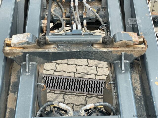 Контейнеровоз з гачком (рол-офф) MAN TGS 26.510 6x6 BLL Retarder Abroller Fornal NHK