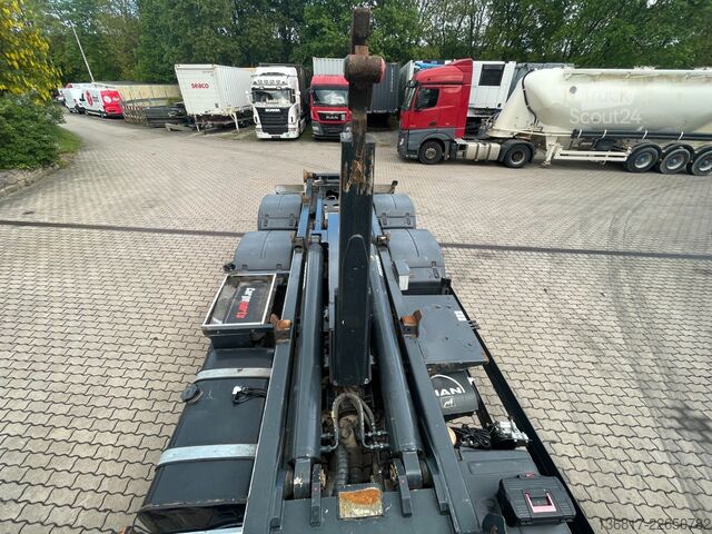 Контейнеровоз з гачком (рол-офф) MAN TGS 26.510 6x6 BLL Retarder Abroller Fornal NHK