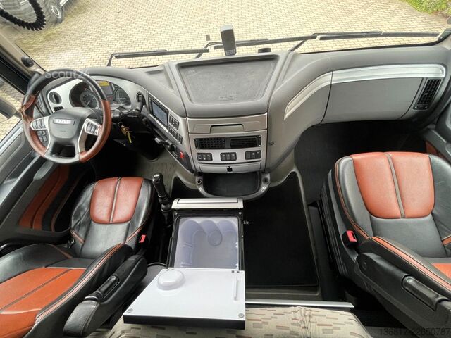 Лісовоз DAF XF 510 FAT 6x4 Holztransport Ladekran Palfinger