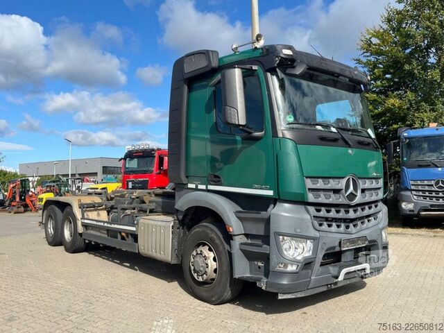 Контейнеровоз з гачком (рол-офф) MERCEDES-BENZ Arocs 2643 6x6 HAD Abrollkipper Meiller 30to