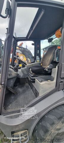 Kolový nakladač HITACHI ZW95