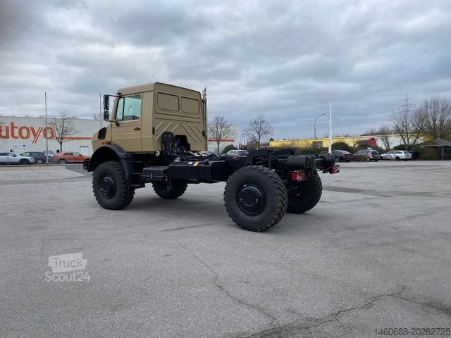 Speciale doeleinden vrachtwagen MERCEDES-BENZ Unimog U4023 Wüstensand