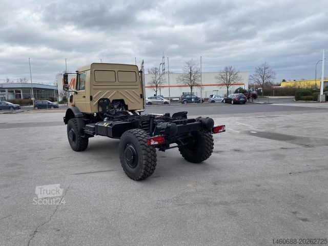 Speciale doeleinden vrachtwagen MERCEDES-BENZ Unimog U4023 Wüstensand