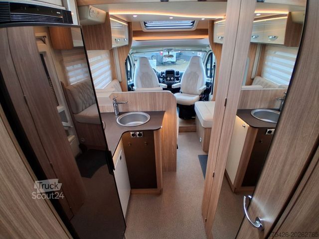 Half-integraal camper BÜRSTNER Limited T 726 G *Winterpaket/5-Sitzer/SAT+TV*