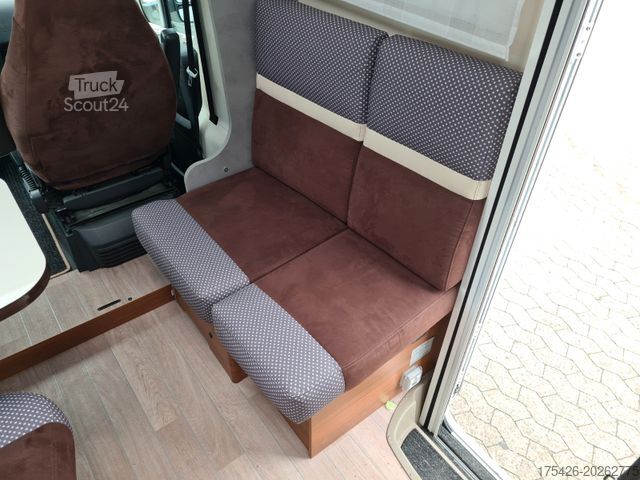 Puoliksi integroitu matkailuauto MILLER Virginia TV Sat AHK 5.Sitzplätze