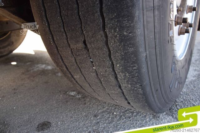 Open oplegger met zeil SCHWARZMÜLLER Palettenkasten SAF Liftachse TÜV 05/26