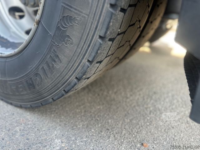 Standard SZM MERCEDES-BENZ Actros1851 Safety 1150L Xenon Retarder Standklim