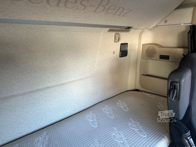 Standard SZM MERCEDES-BENZ Actros1851 Safety 1150L Xenon Retarder Standklim