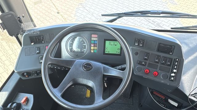 Autobuz urban MAN A 21 Lions City  /  Fahrerklima