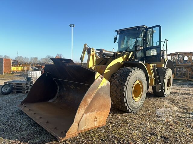 Chargeuse Caterpillar 966M