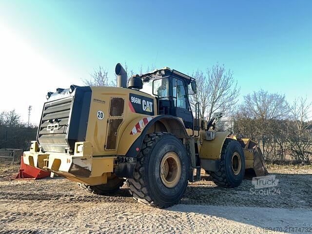 Chargeuse Caterpillar 966M