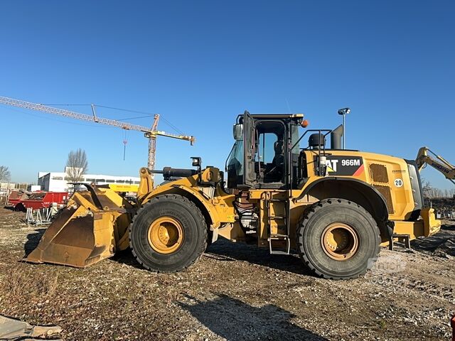 Chargeuse Caterpillar 966M