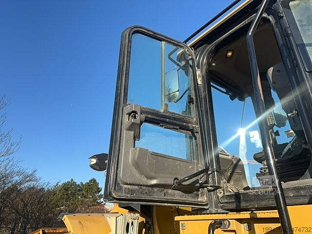 Chargeuse Caterpillar 966M