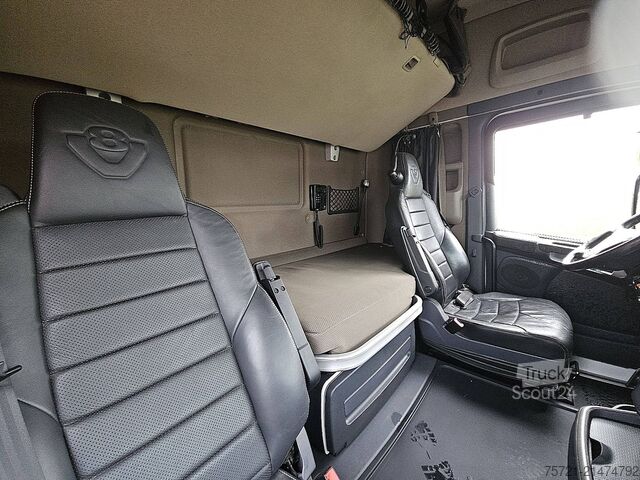 WECAR Nutzfahrzeuge WECAR Nutzfahrzeuge WECAR Nutzfahrzeuge