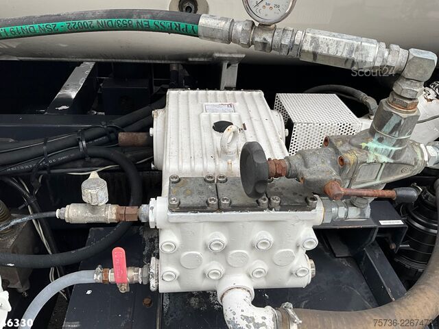 Saugfahrzeug Scania P 360 Koks Saug/Spul 12m³