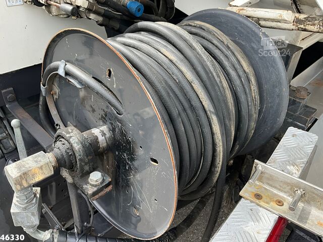 Saugfahrzeug Scania P 360 Koks Saug/Spul 12m³