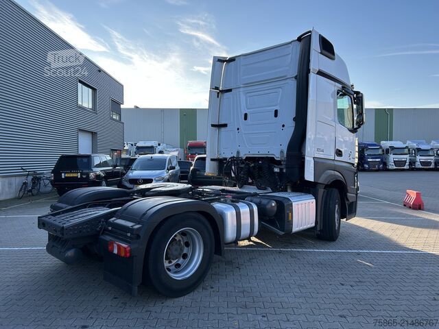 Standaard-SZM Mercedes-Benz Actros 1845 Gigaspace / Tacho V2 / PTO - Hydrau...