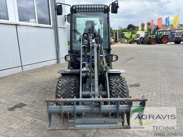 Yardlader Giant G2700 E