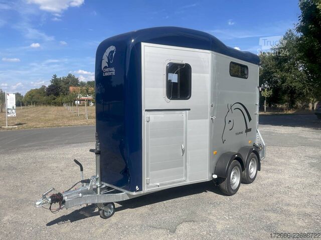 Pferdeanhänger Cheval Liberté TOURING JUMPING V1 DUNKELBLAU +SATTELKAMMER