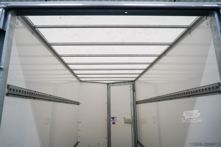 Kofferanhänger Ifor Williams BV 105G | HECKRAMPENKOMBI 300X147X214CM 2700KG KOFFERANHÄNGER