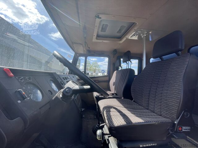 Przesuwna ciężarówka z plandeką Mercedes-Benz 508 D