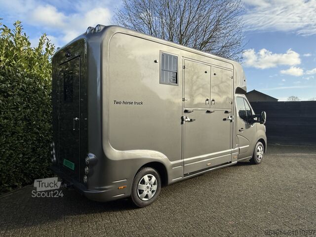 Veetransporter Horsetruck Renault Master / Equita Paardenwagen  Horsetruck Hengsten uitv