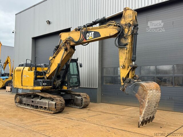 Rupsgraafmachine Caterpillar 323E