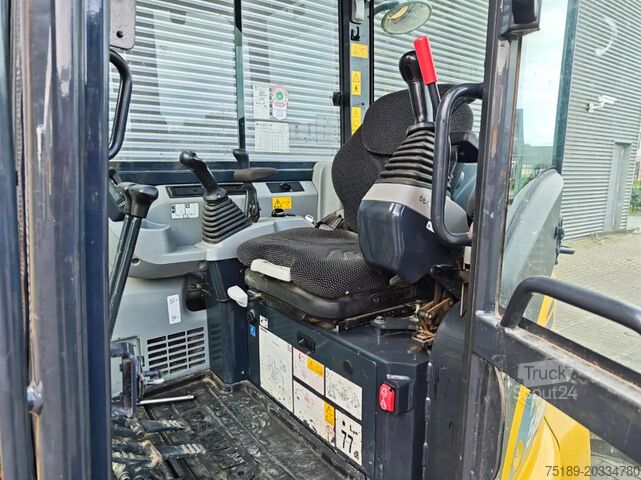 Minigraver Komatsu PC58 MR-5EO 4 Attechments!